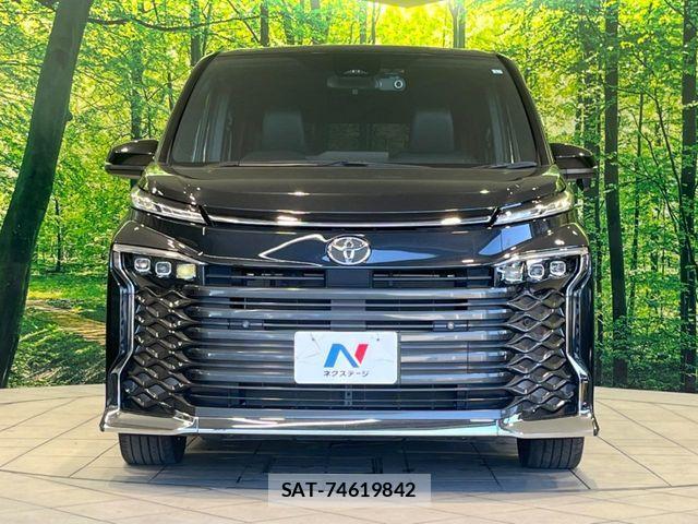 Toyota VOXY 2023-01 6674084-14