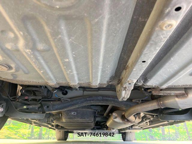 Toyota VOXY 2023-01 6674084-19