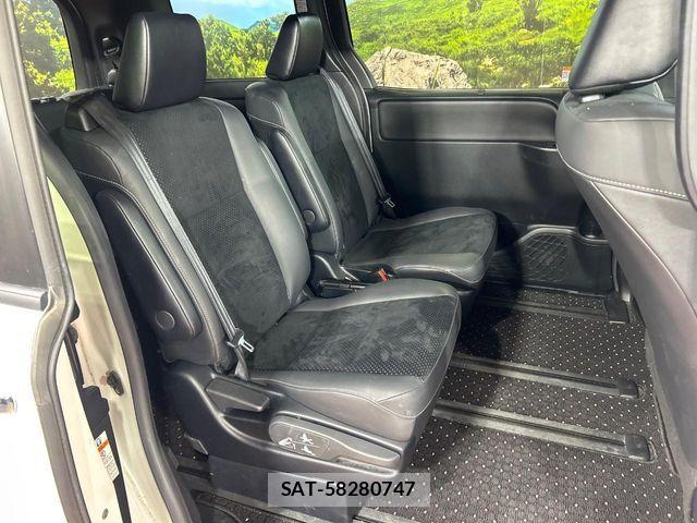 Toyota VOXY 2020-12 6678674-8