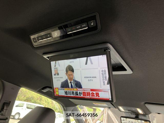 Toyota VOXY 2026-03 6678663-17