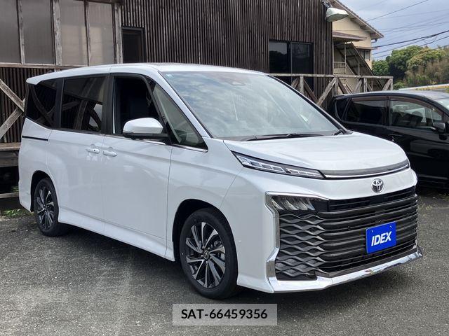 Toyota VOXY 2026-03 6678663-4