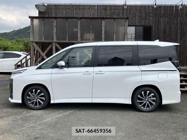 Toyota VOXY 2026-03 6678663-6