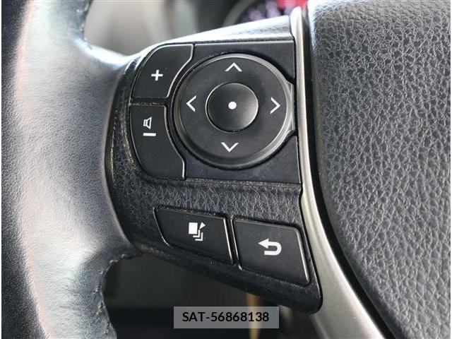 Toyota VOXY 2020-06 6678692-11