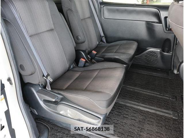 Toyota VOXY 2020-06 6678692-14