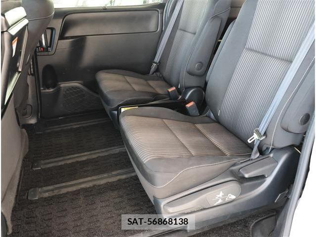 Toyota VOXY 2020-06 6678692-17