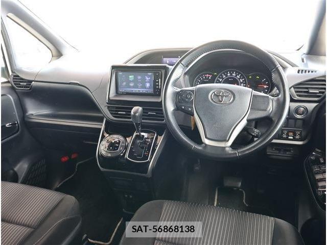 Toyota VOXY 2020-06 6678692-1