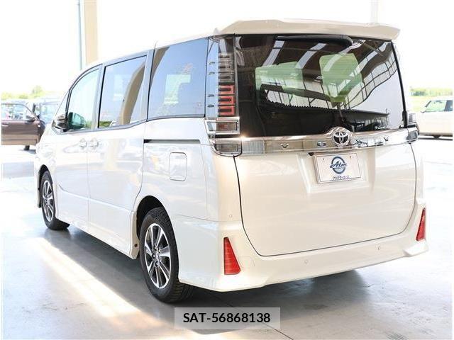 Toyota VOXY 2020-06 6678692-24