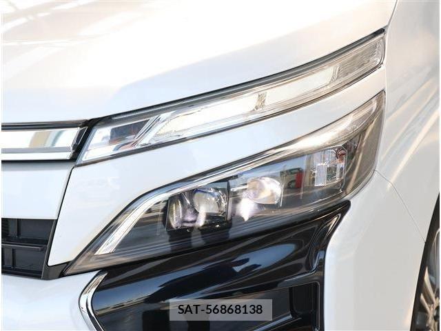 Toyota VOXY 2020-06 6678692-26