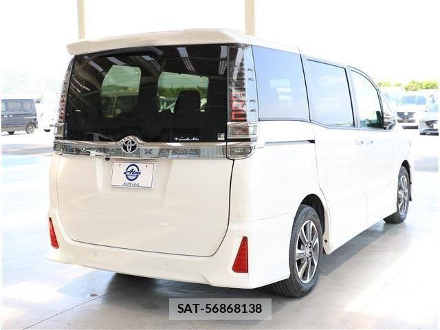 Toyota VOXY 2020-06 6678692-5