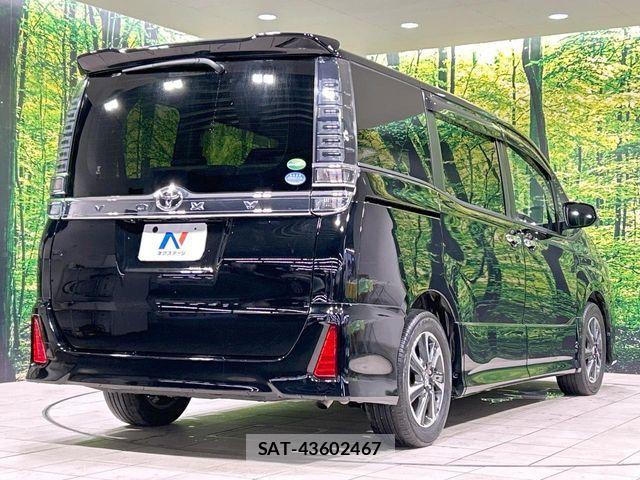 Toyota VOXY 2018-11 6678686-17