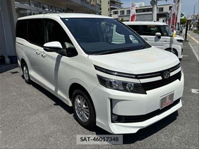 Toyota VOXY 2015-07 6678707-10