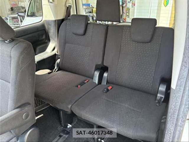 Toyota VOXY 2015-07 6678707-23