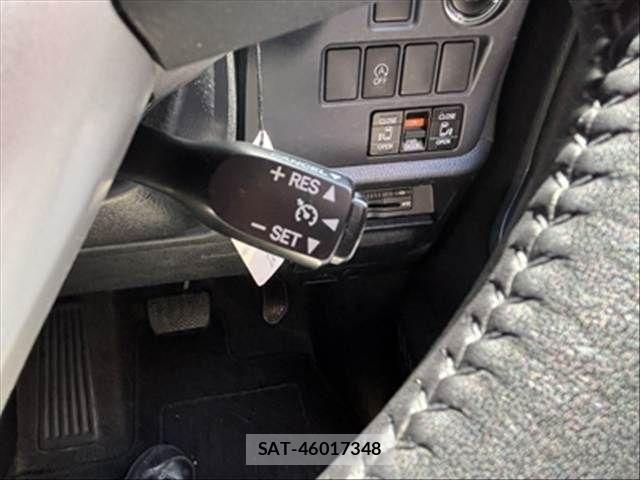 Toyota VOXY 2015-07 6678707-5