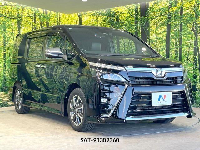 Toyota VOXY 2019-04 6678689-16
