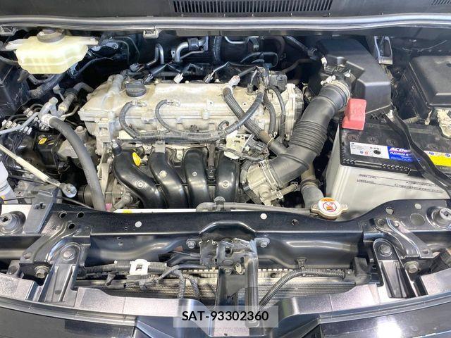 Toyota VOXY 2019-04 6678689-18