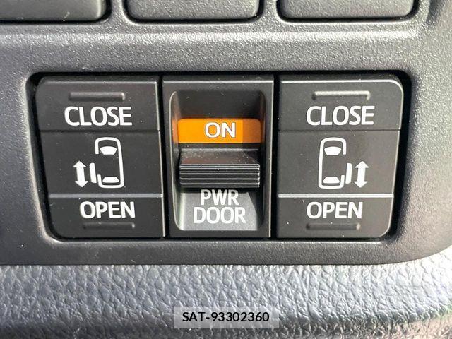 Toyota VOXY 2019-04 6678689-5