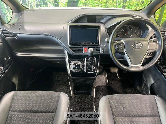 Toyota VOXY 2021-01 6678685-1
