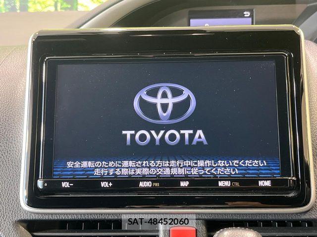 Toyota VOXY 2021-01 6678685-3