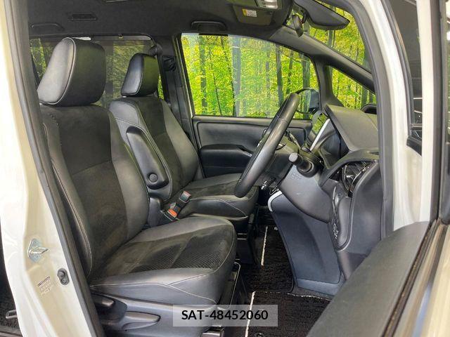 Toyota VOXY 2021-01 6678685-7