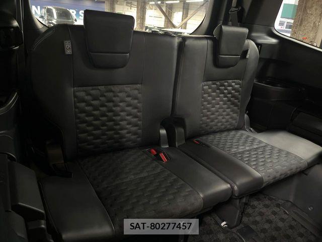 Toyota VOXY 2023-10 6678664-9