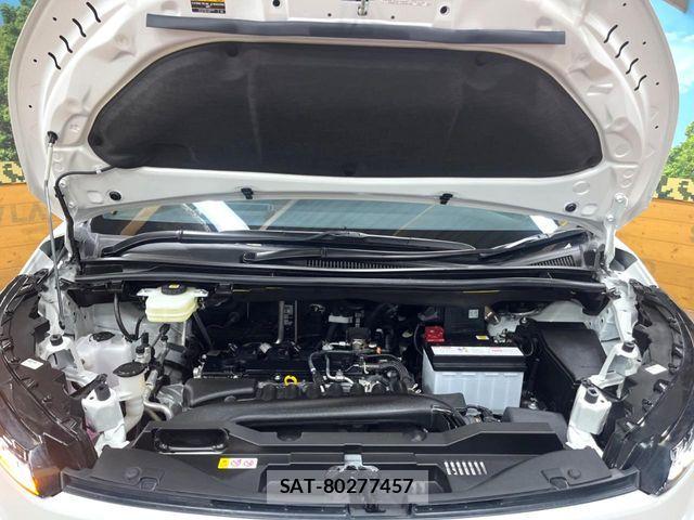 Toyota VOXY 2023-10 6678664-17