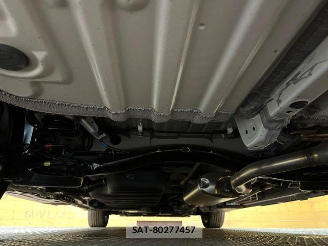 Toyota VOXY 2023-10 6678664-18