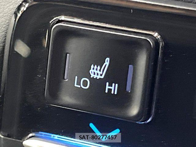 Toyota VOXY 2023-10 6678664-6