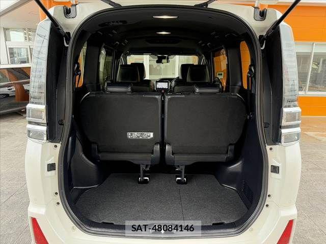 Toyota VOXY 2021-01 6678675-21