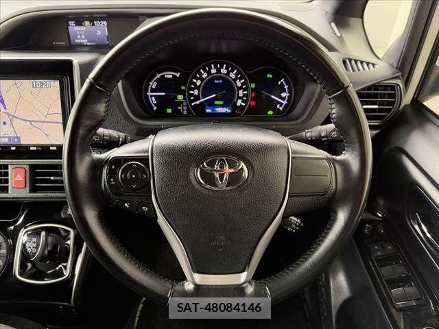Toyota VOXY 2021-01 6678675-27