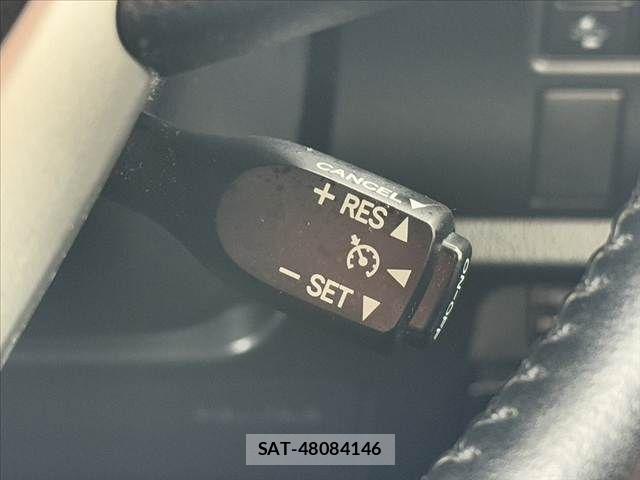 Toyota VOXY 2021-01 6678675-5