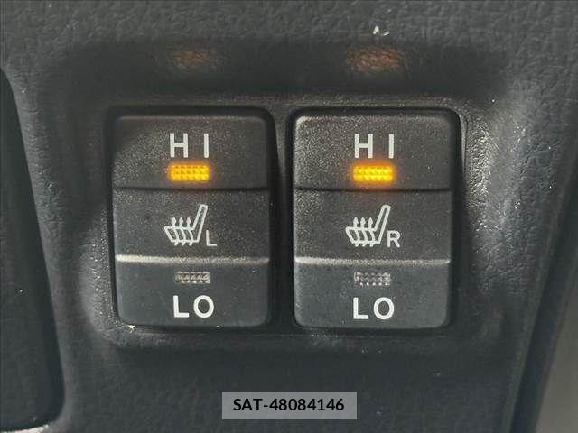 Toyota VOXY 2021-01 6678675-6