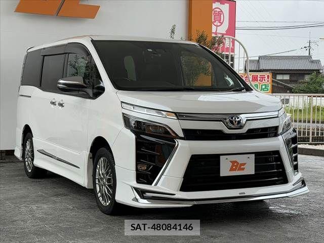 Toyota VOXY 2021-01 6678675-7