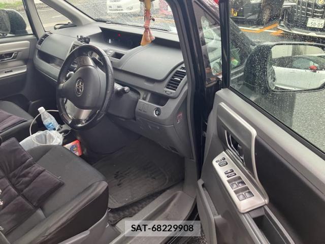 Toyota VOXY 2009-08 6678712-12