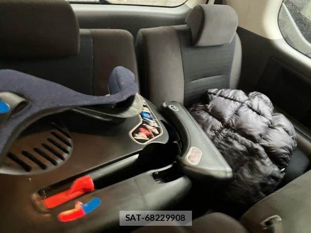 Toyota VOXY 2009-08 6678712-15