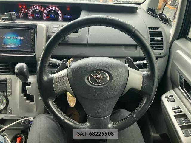 Toyota VOXY 2009-08 6678712-17