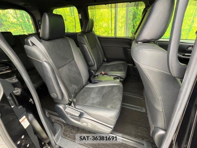 Toyota VOXY 2020-11 6678681-9