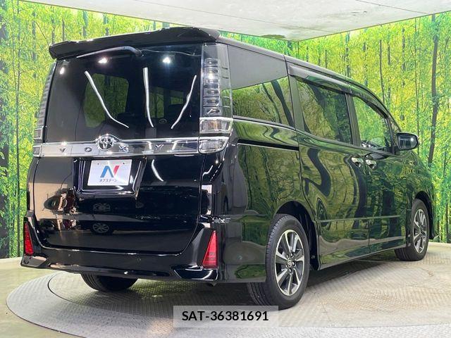 Toyota VOXY 2020-11 6678681-16