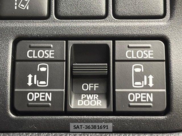 Toyota VOXY 2020-11 6678681-2