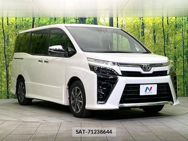 Toyota VOXY 2021-10 6678677-15