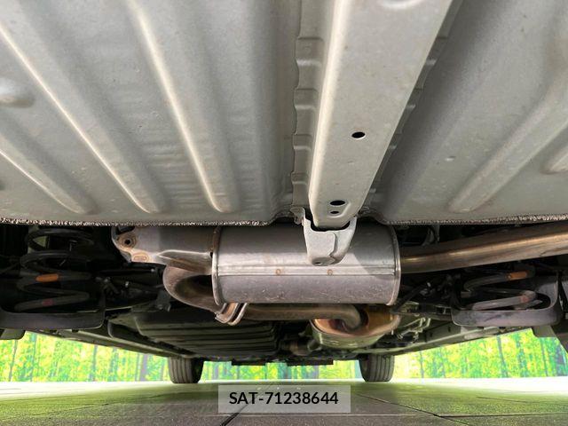 Toyota VOXY 2021-10 6678677-18