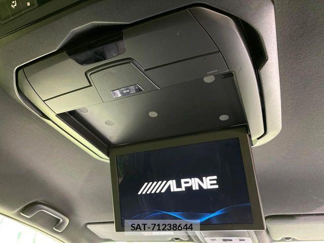 Toyota VOXY 2021-10 6678677-4