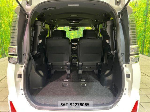 Toyota VOXY 2018-06 6678696-10