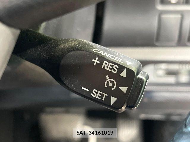Toyota VOXY 2020-10 6678688-5