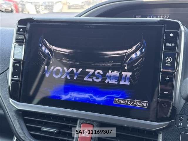 Toyota VOXY 2020-03 6678690-2