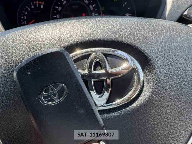 Toyota VOXY 2020-03 6678690-6