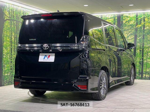 Toyota VOXY 2025-05 6684067-16