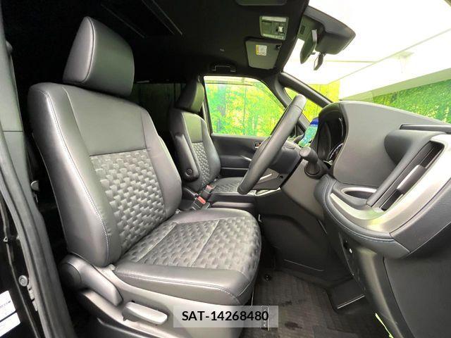 Toyota VOXY 2024-06 6682950-6