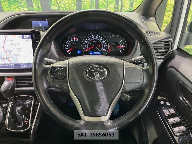 Toyota VOXY 2018-10 6684069-10