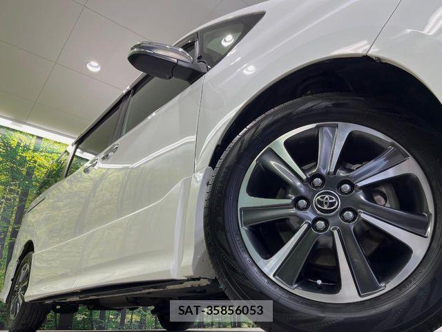 Toyota VOXY 2018-10 6684069-12