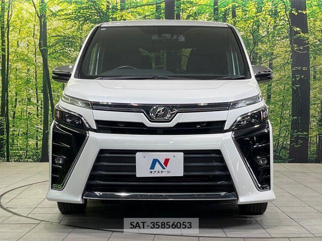 Toyota VOXY 2018-10 6684069-13